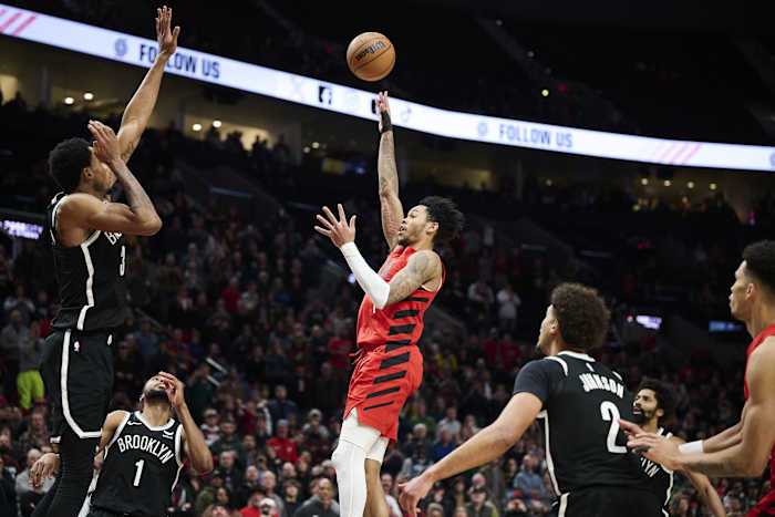 Portland Trail Blazers guard Anfernee Simons (1) puts up the game-winning shot during the second half against the Brooklyn Nets